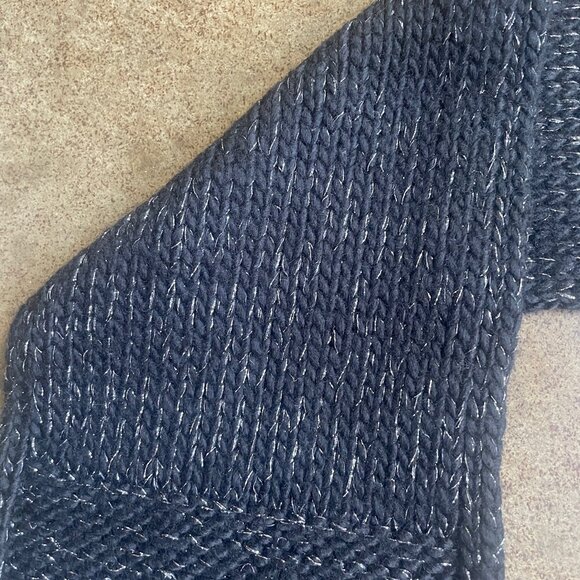 Gap Black & Silver Scarf - Picture 2 of 5